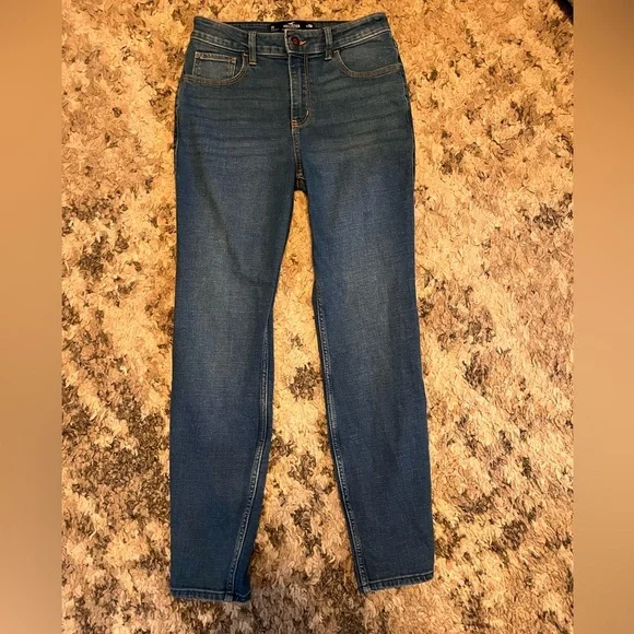 Hollister Denim Jeans - Picture 2 of 3